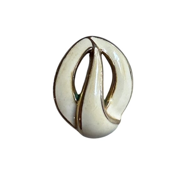 Monet Vintage Gold-Tone & Cream Enamel Earrings - Picture 5 of 6